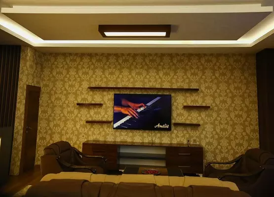 taht palace 9-6717